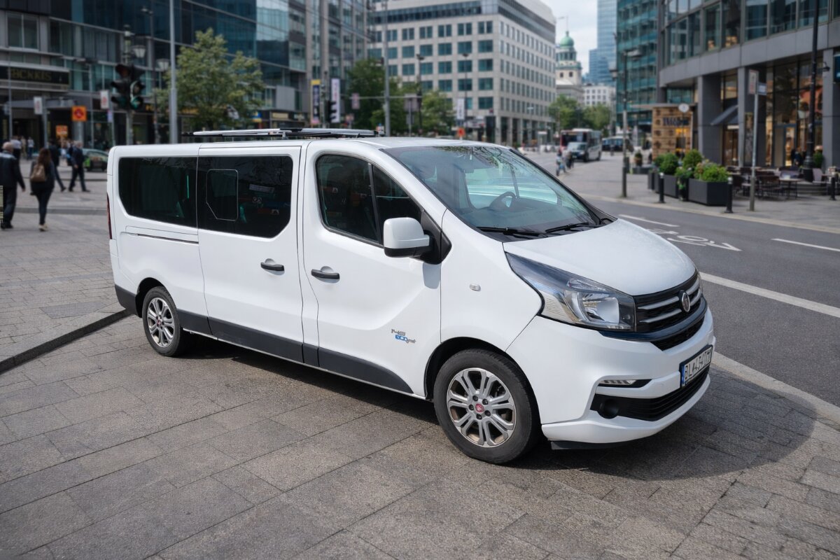 Fiat Talento pre 8 osôb – skupinový transfer na letisko Schwechat